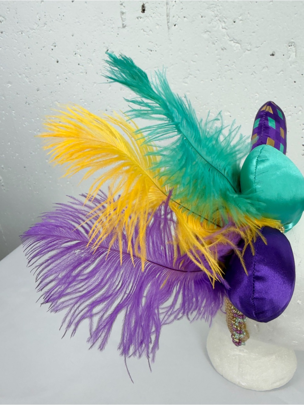 Disney Parks Mardi Gras Minnie Mouse Ears - Picture 11 of 14